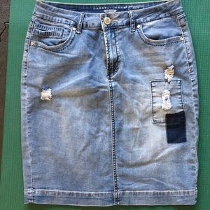 Carreli jean skirt, size 6